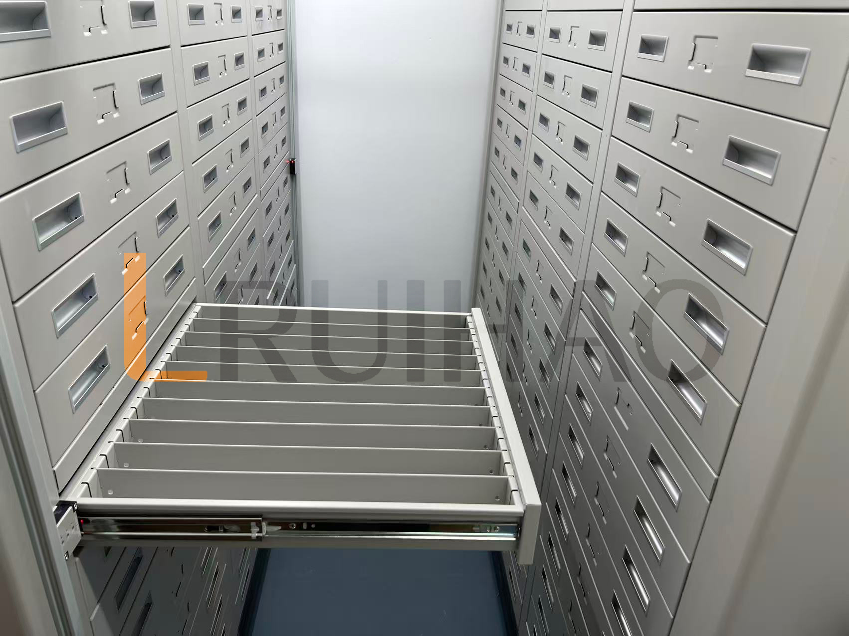 河南公安厅智能弹药管理柜项目